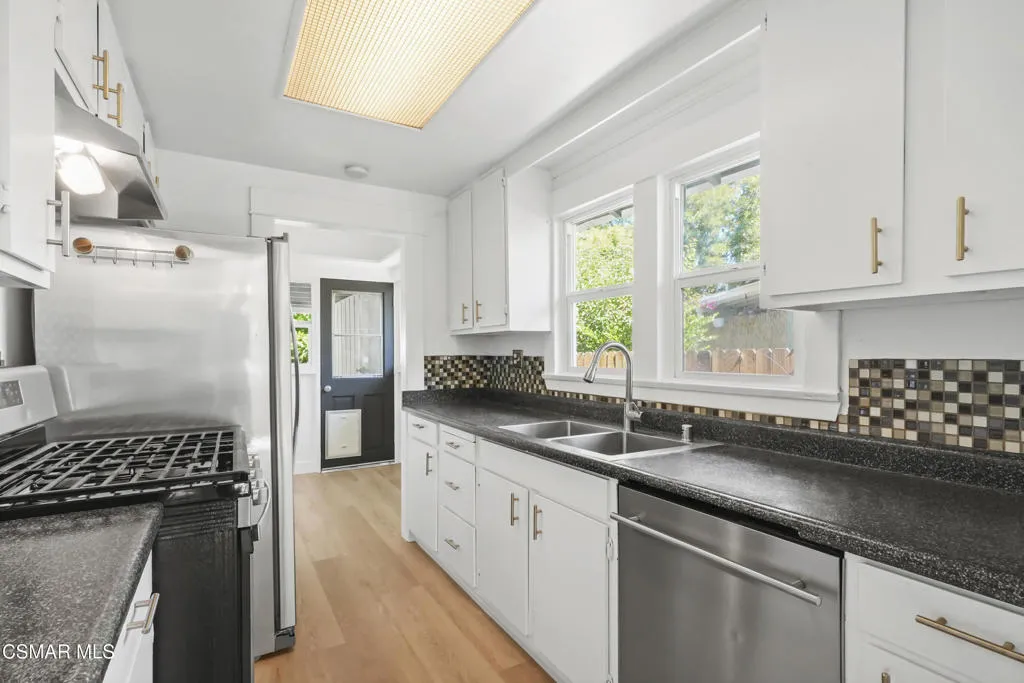 1657 Navarro Avenue, Pasadena, California 91103 home-pic-6